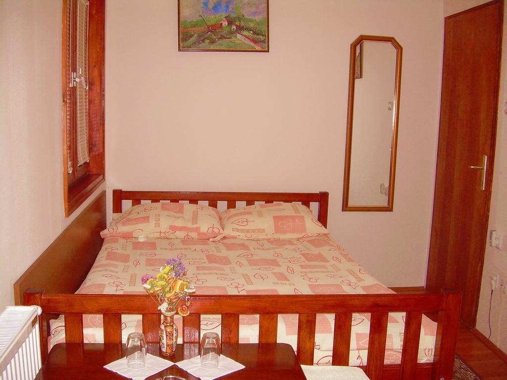 Amfora Rooms Caribrod Dimitrovgrad Pokój zdjęcie